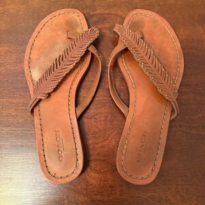 Deni Leather Feather Studded Thong Sandals Brown Size 6
